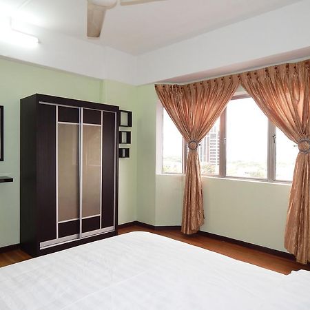 Wadi Iman Guesthouse @ Sri Mahligai شاه علام المظهر الخارجي الصورة